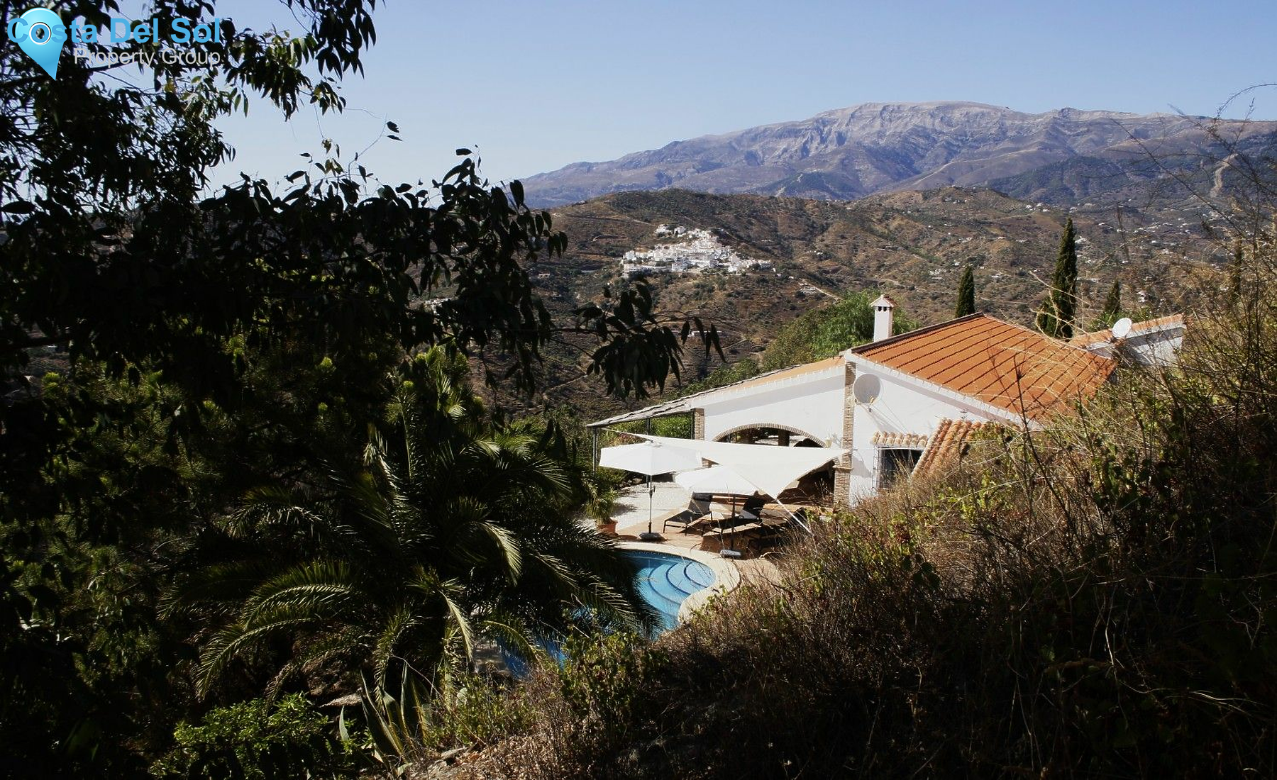 Detached Villa in Sayalonga-1465905