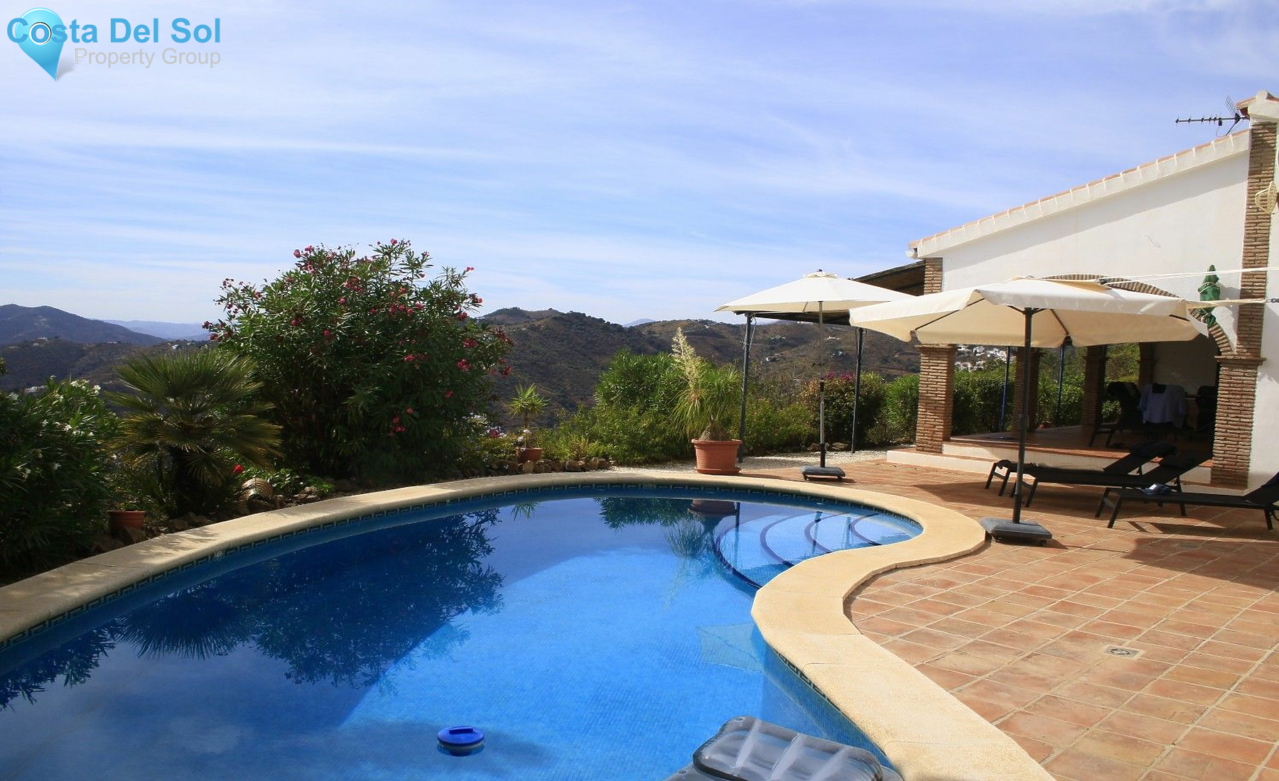 Detached Villa in Sayalonga-1465910