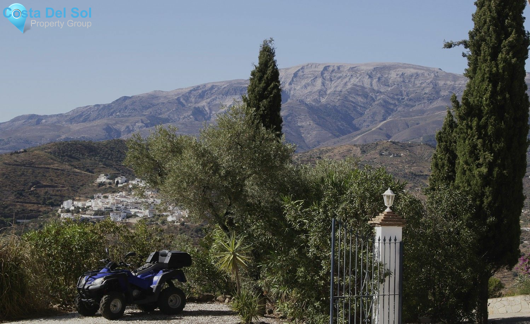 Detached Villa in Sayalonga-1465898