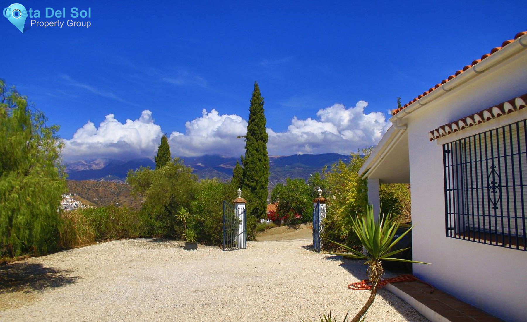 Detached Villa in Sayalonga-1465899