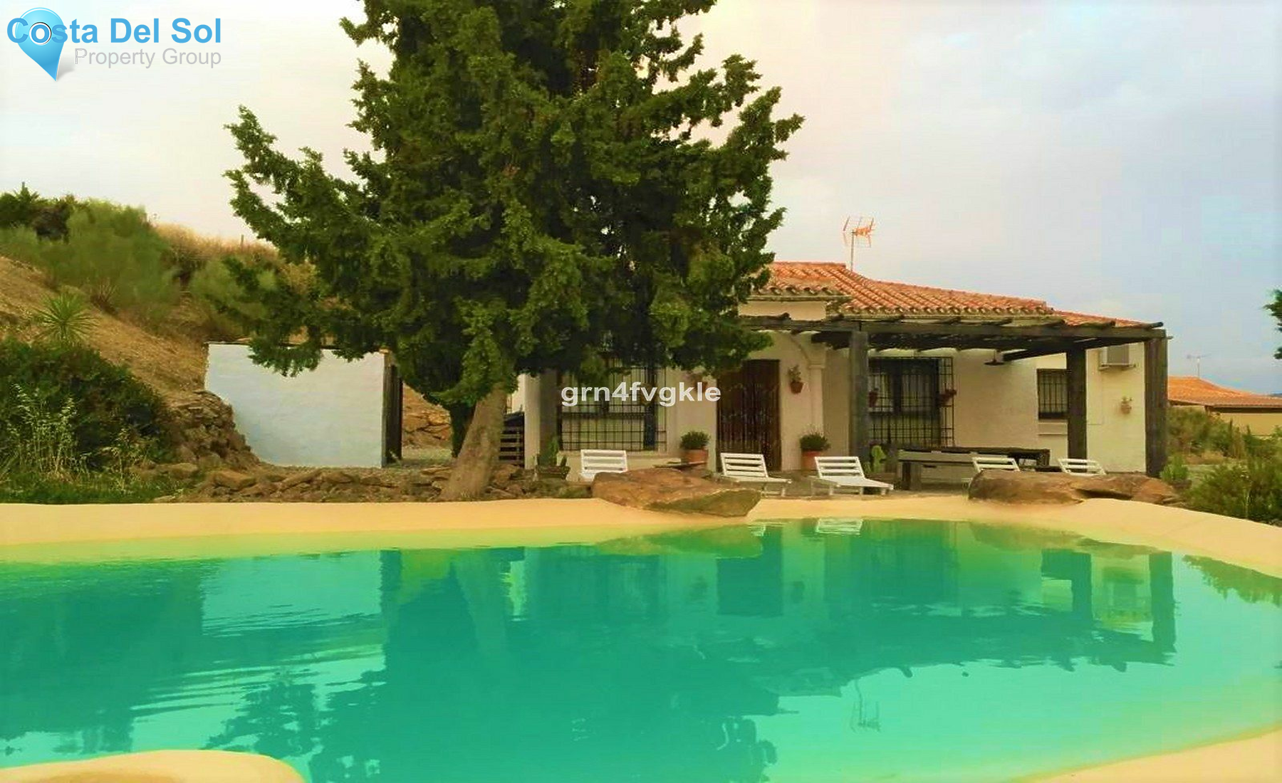 Finca - Cortijo in Almogía