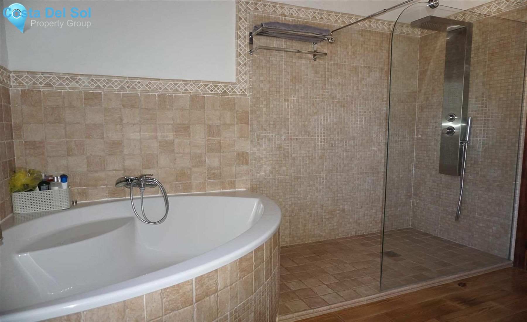 Finca - Cortijo in Alora-1441319