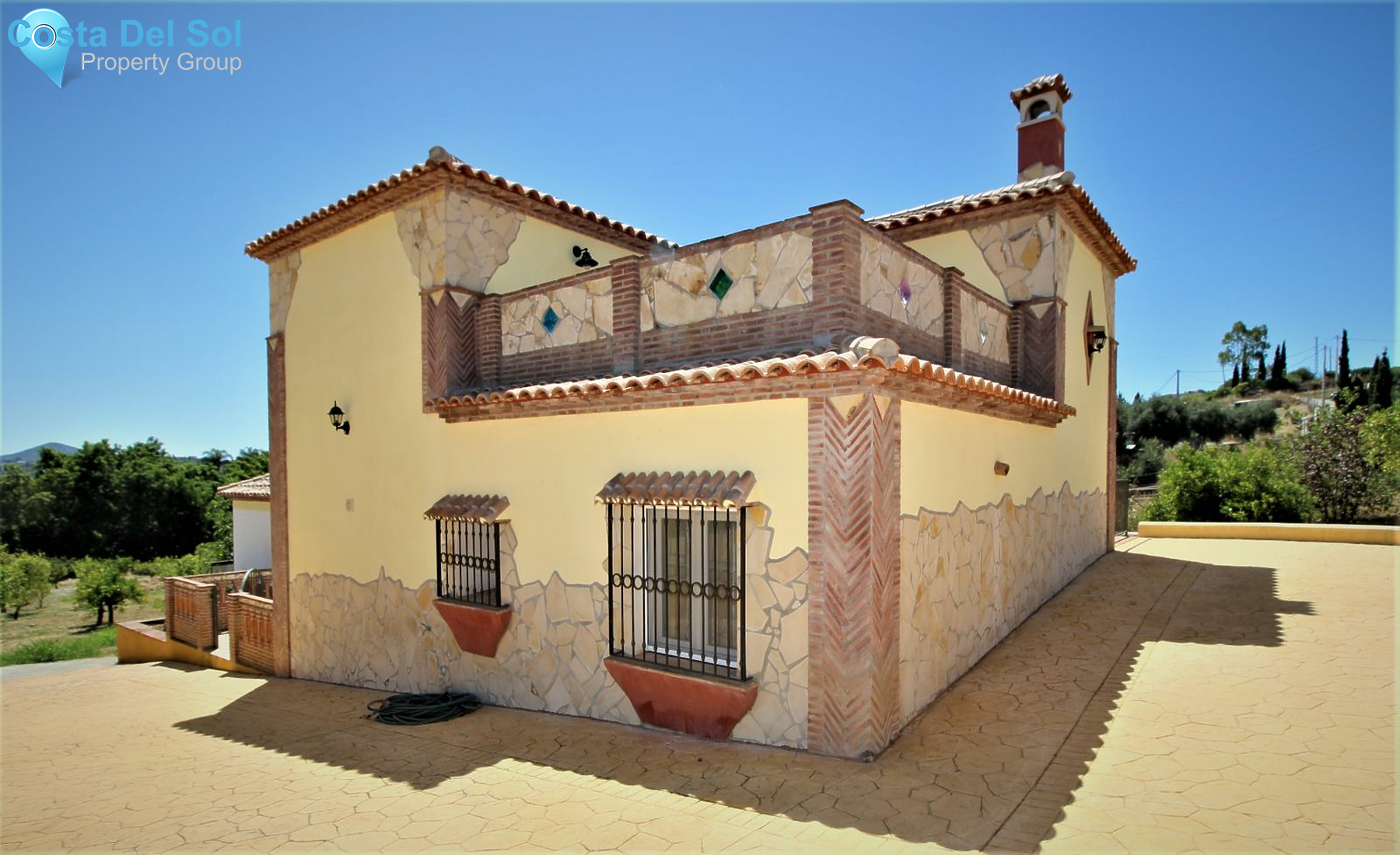 Finca - Cortijo in Coín
