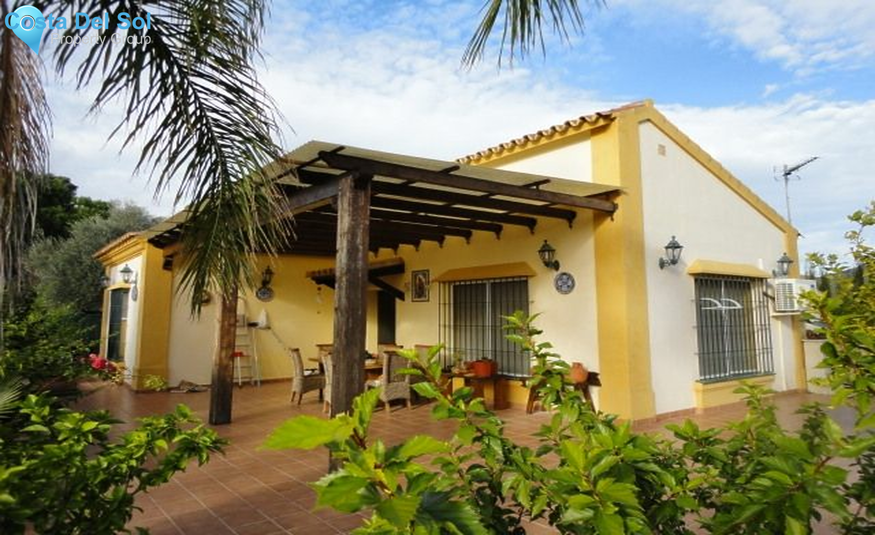 Finca - Cortijo in Coín