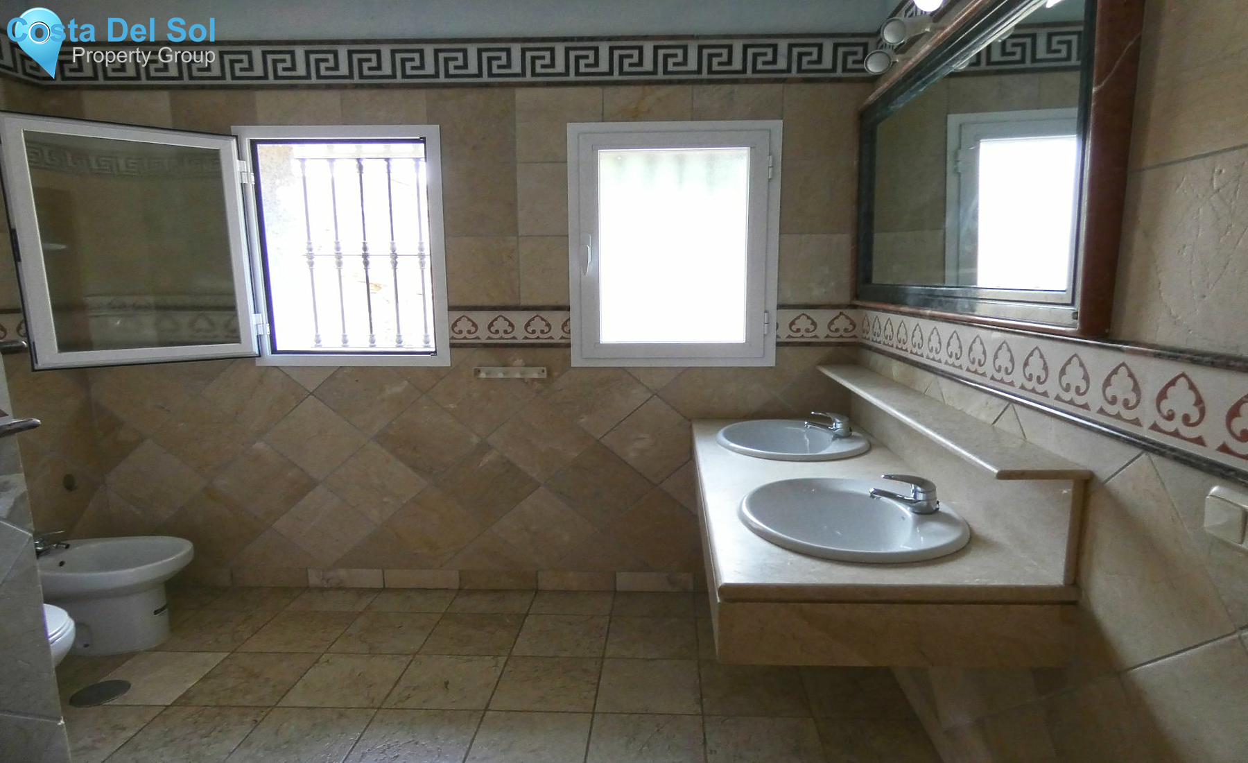 Finca - Cortijo in Coín-1482729