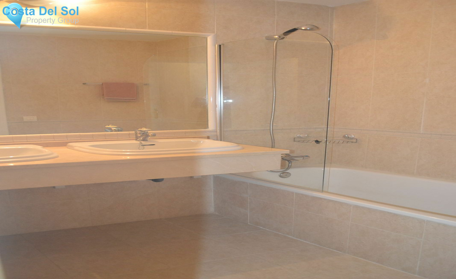 Ground Floor Apartment in Alhaurin Golf-1209411