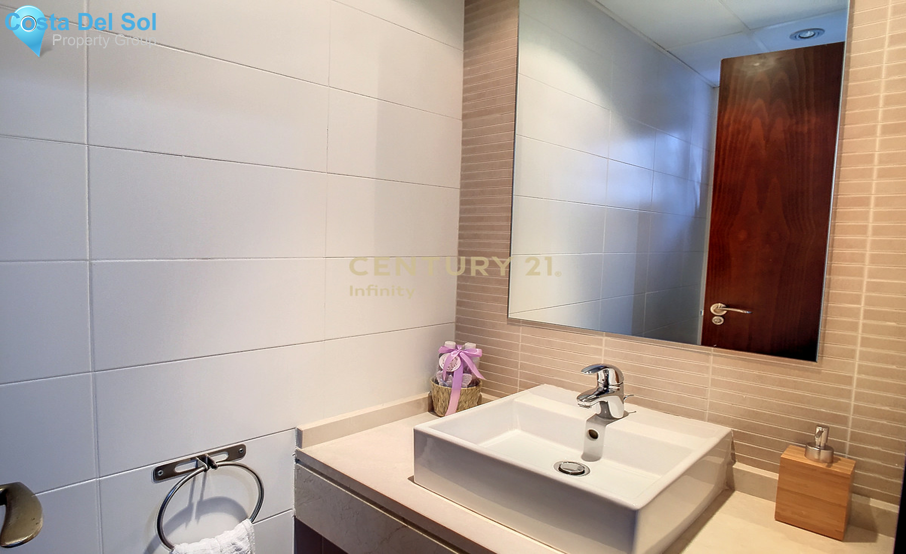 Ground Floor Apartment in Altos de los Monteros-694045