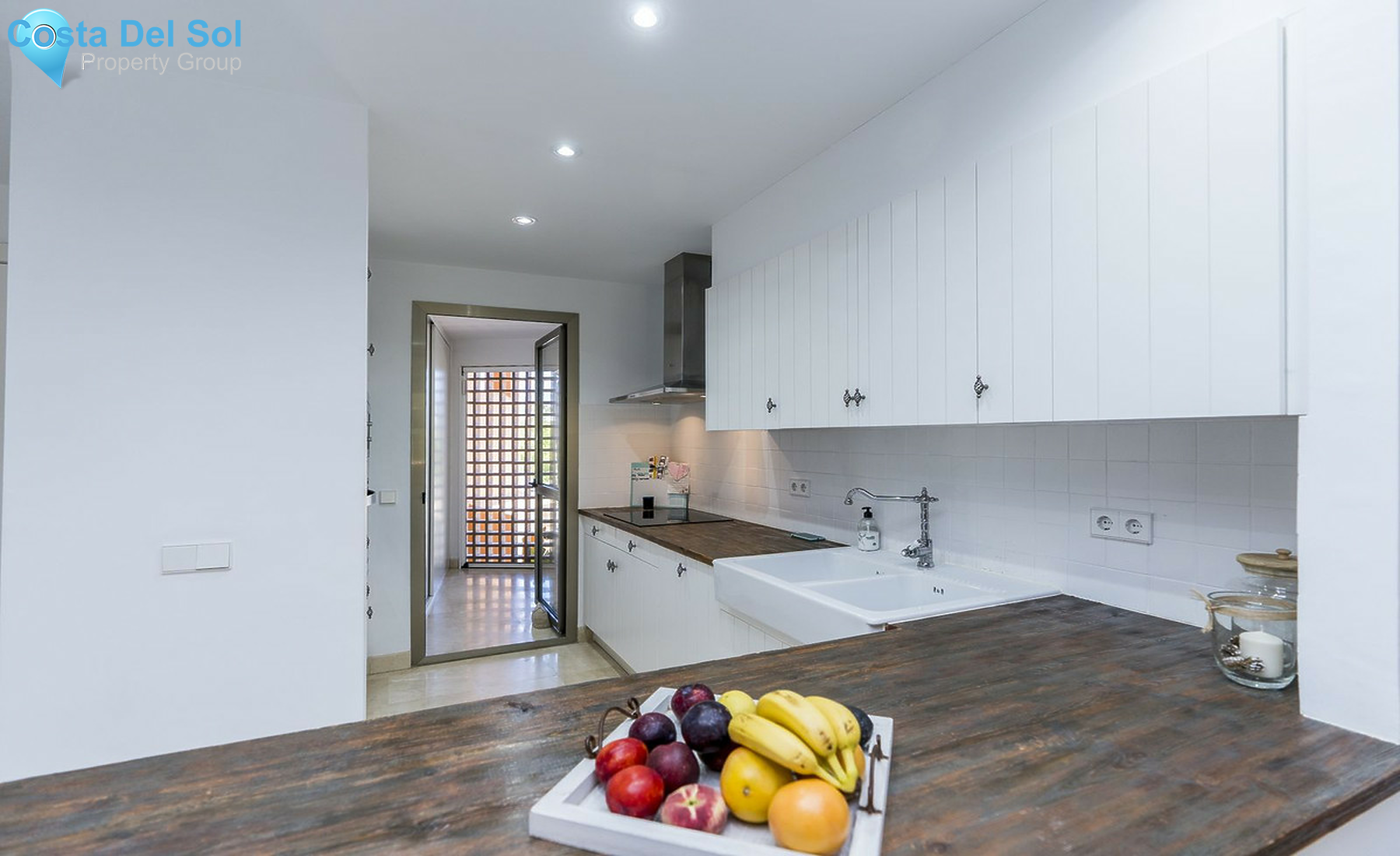 Ground Floor Apartment in Bel Air-1244009