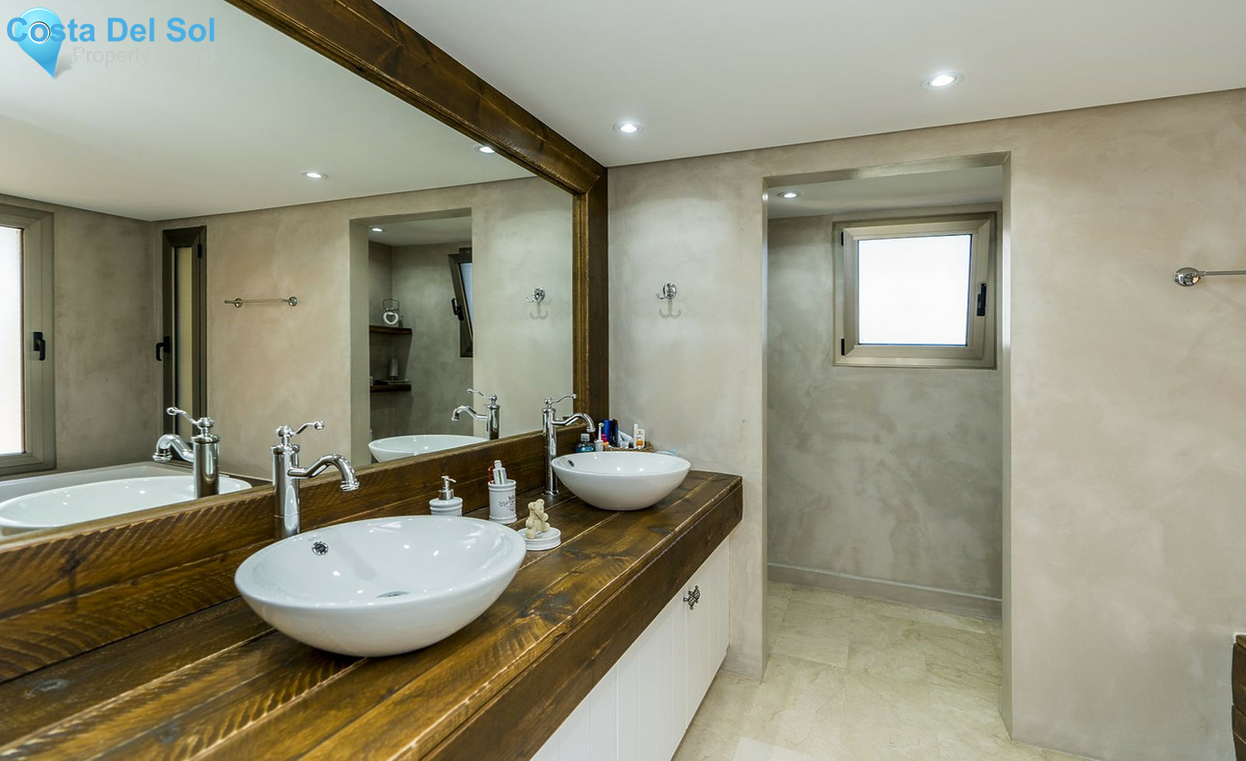 Ground Floor Apartment in Bel Air-1244012