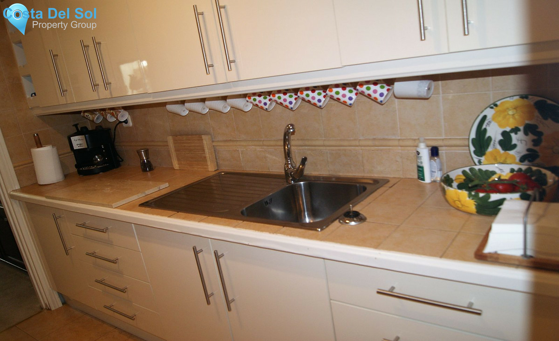 Ground Floor Apartment in Bel Air-1246468