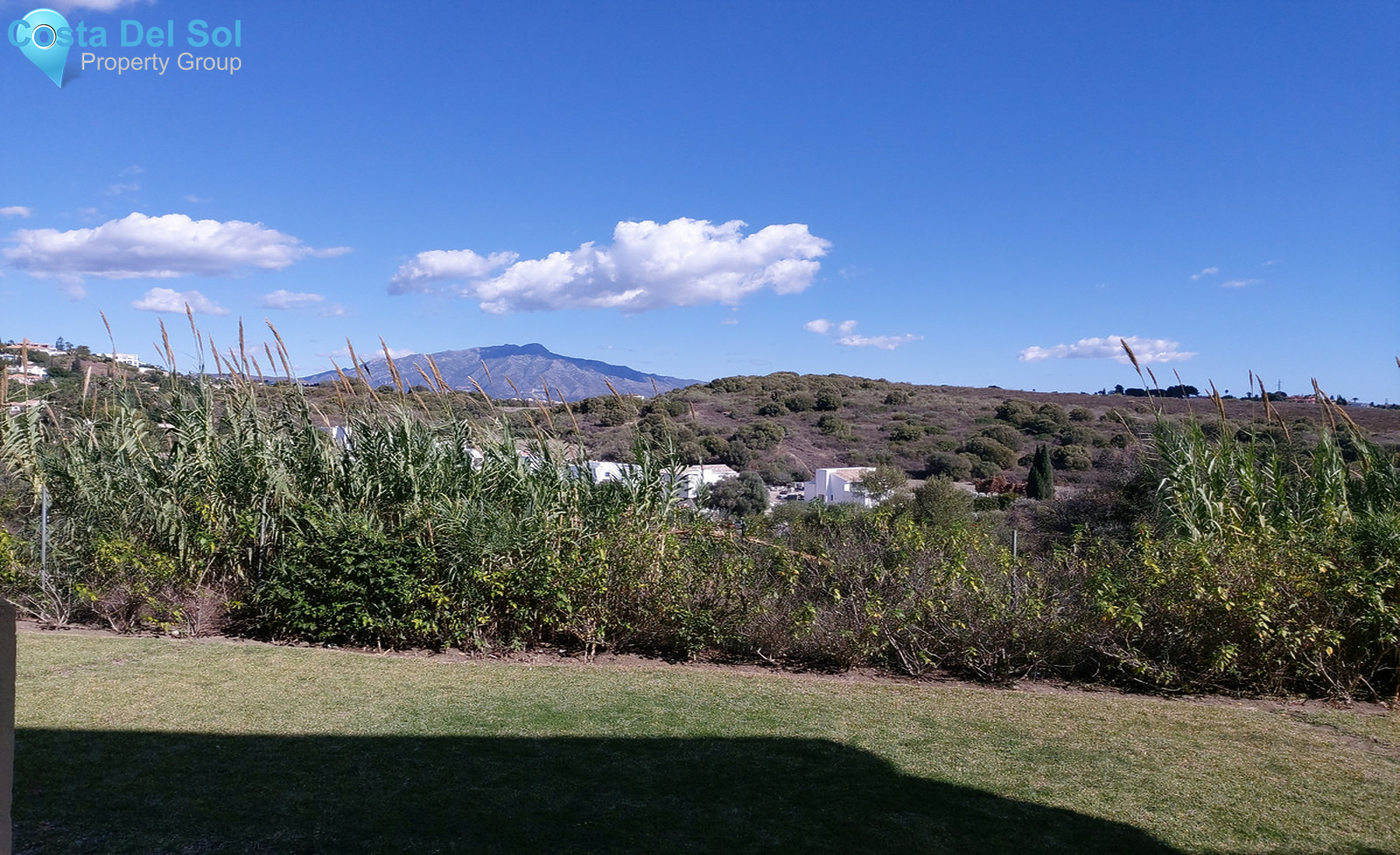 Ground Floor Apartment in Bel Air-1401431