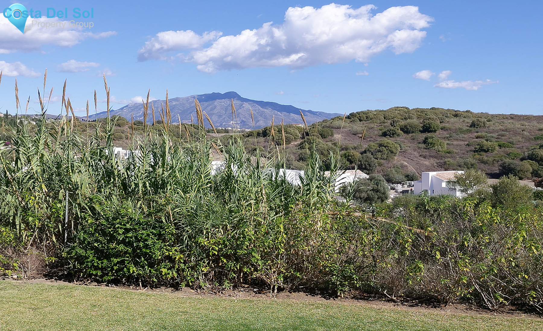 Ground Floor Apartment in Bel Air-1401433