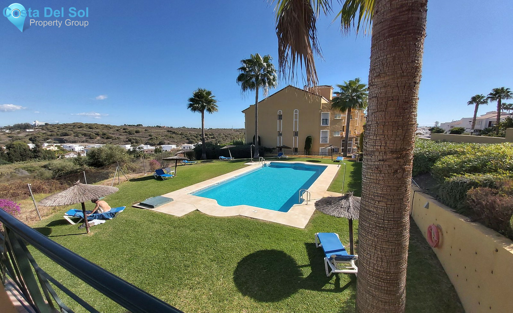 Ground Floor Apartment in Bel Air-1401436