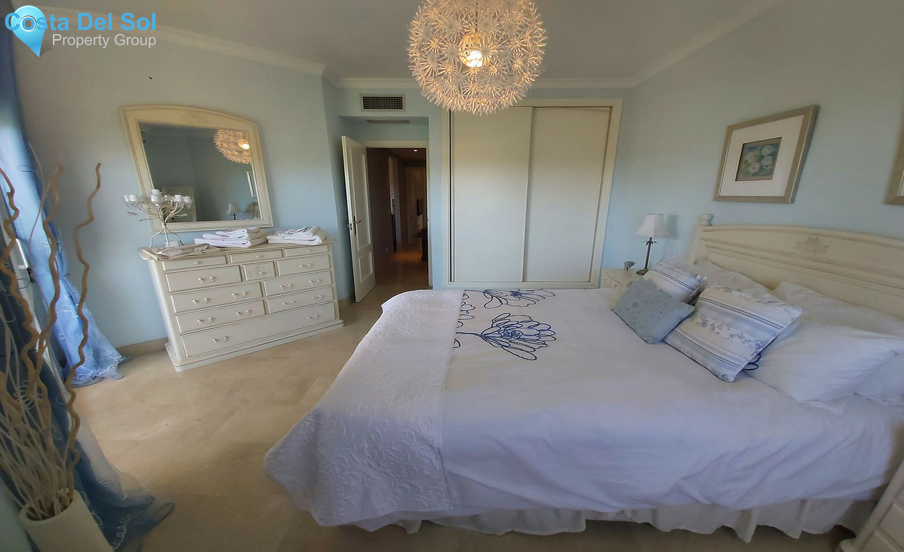 Ground Floor Apartment in Bel Air-1401425