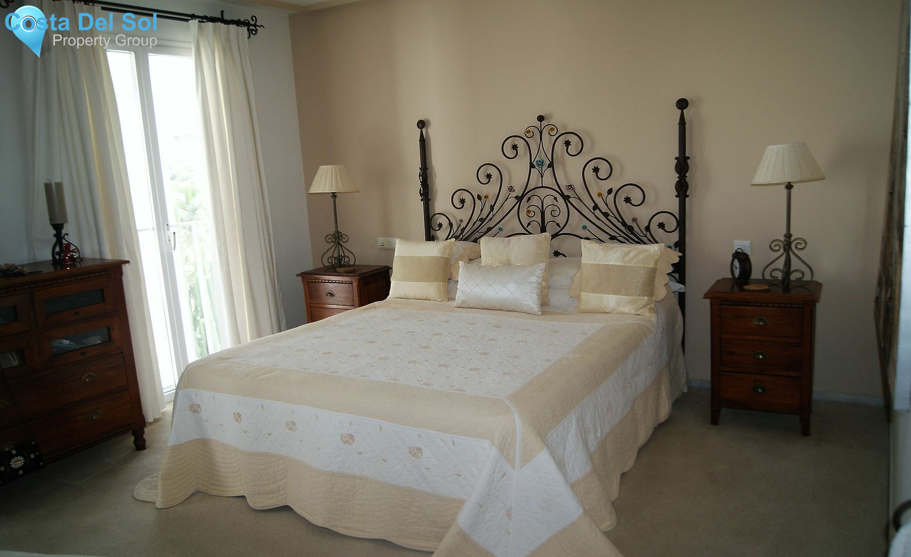 Ground Floor Apartment in Bel Air-1126471