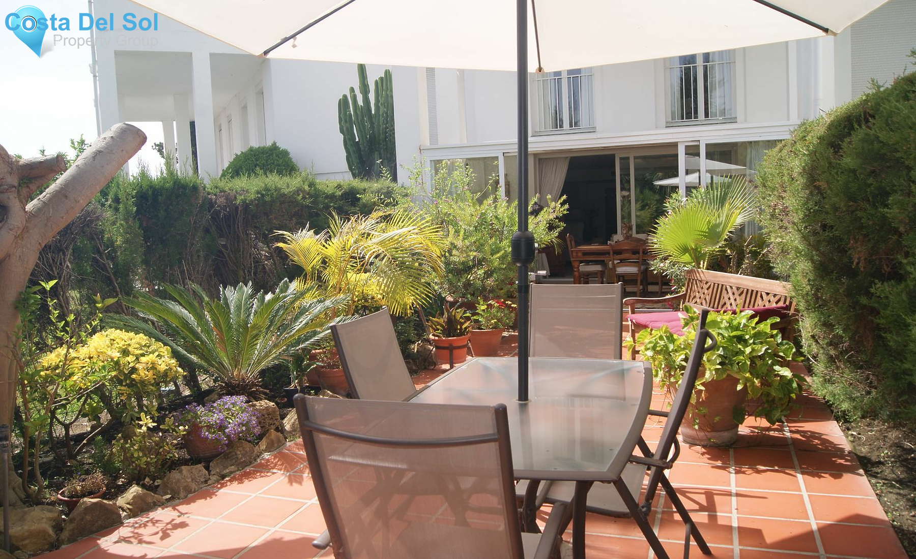 Ground Floor Apartment in Bel Air-1126464