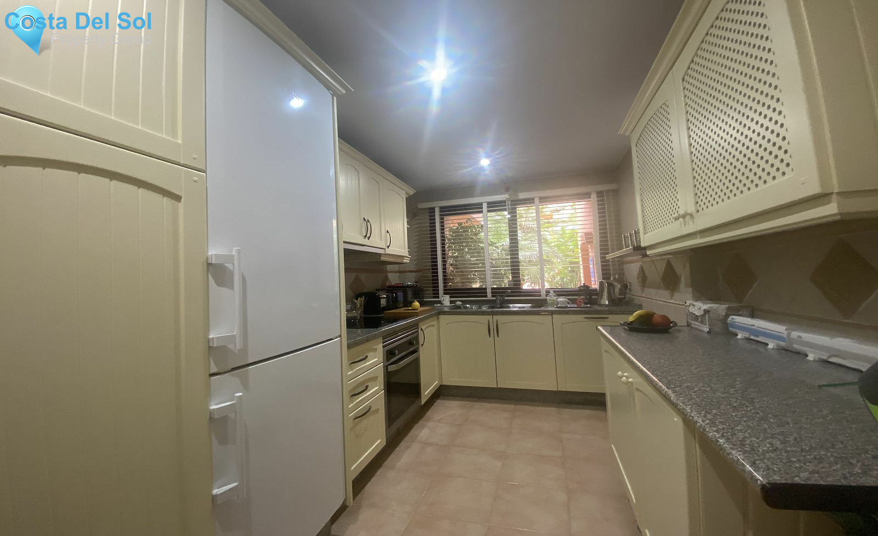 Ground Floor Apartment in Bel Air-1135320