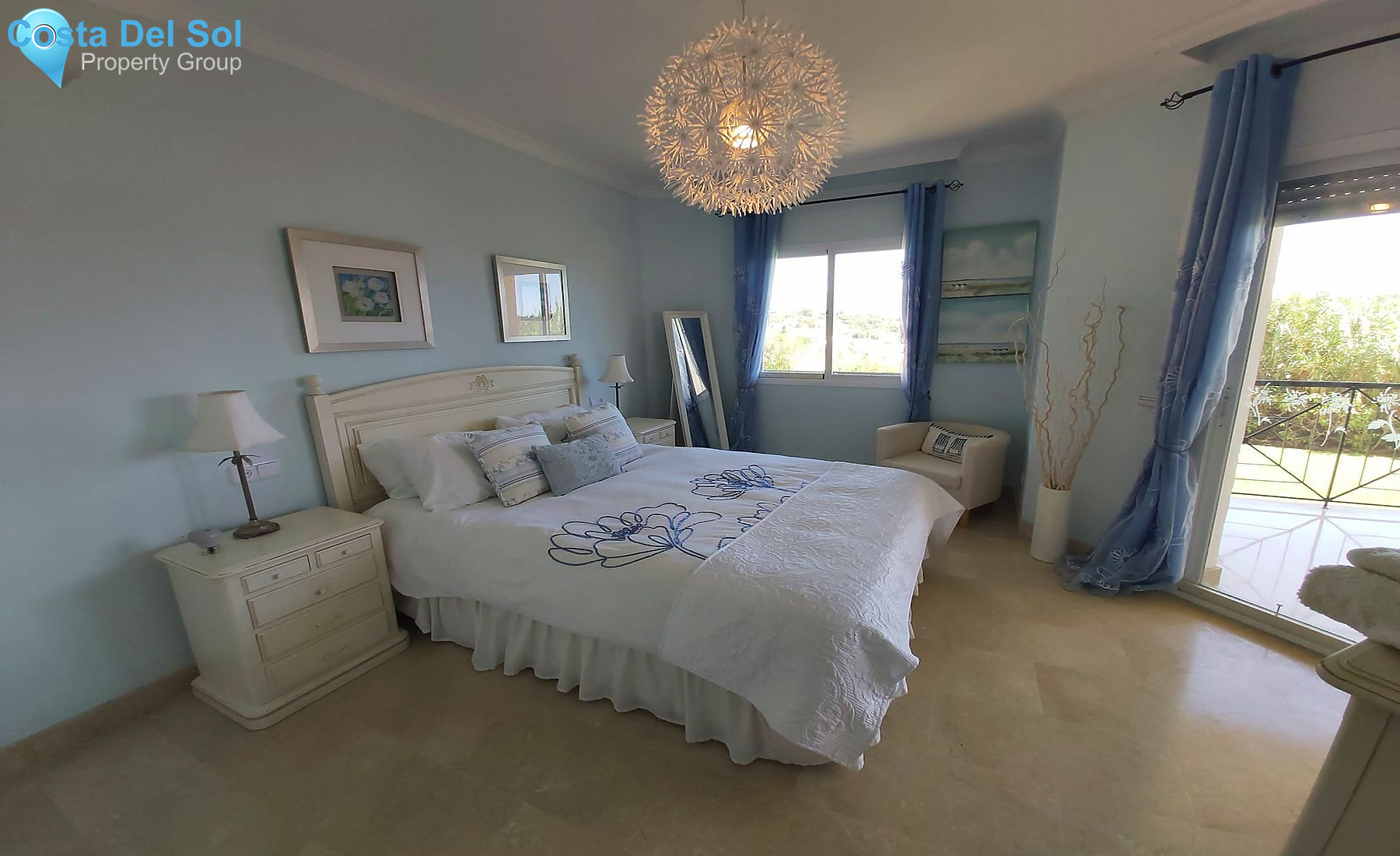 Ground Floor Apartment in Bel Air-1465563