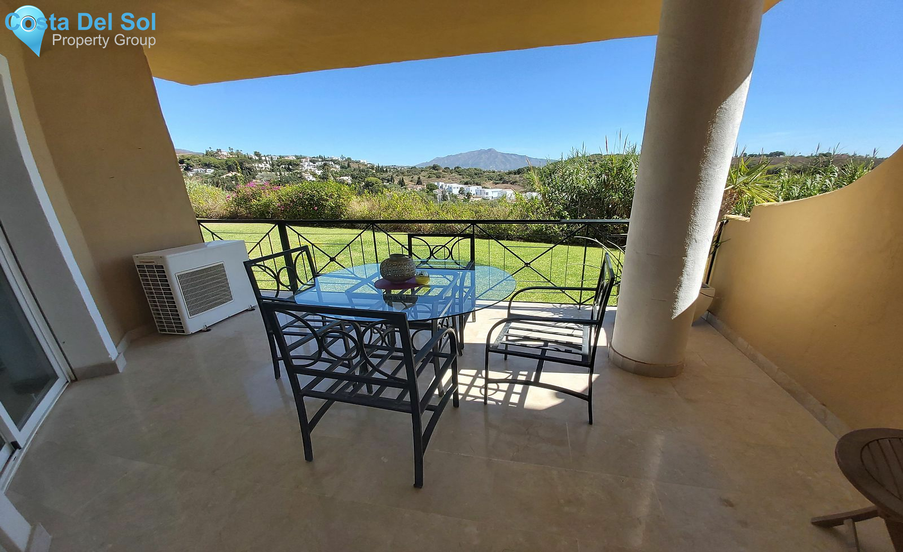 Ground Floor Apartment in Bel Air-1465558