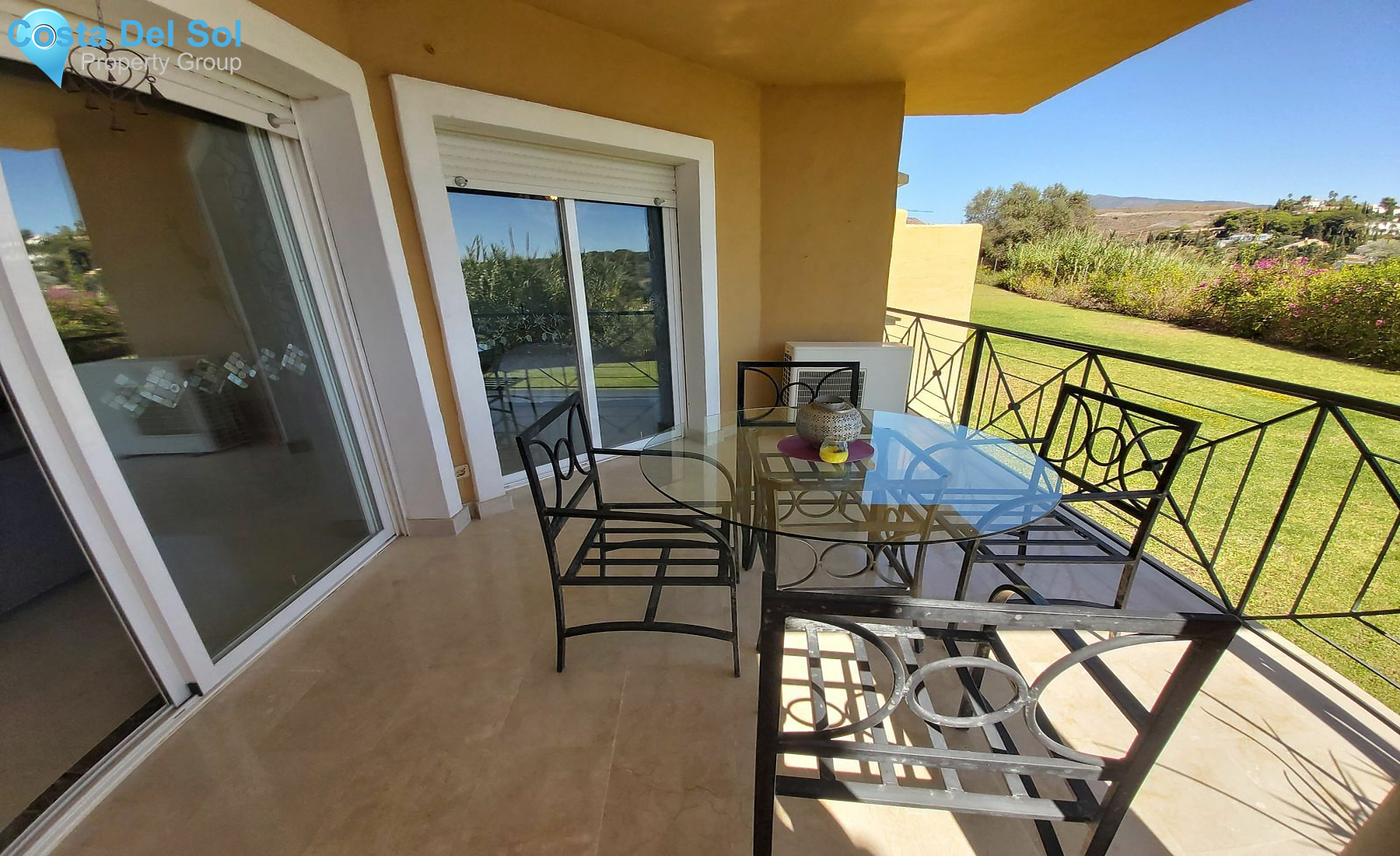 Ground Floor Apartment in Bel Air-1465559