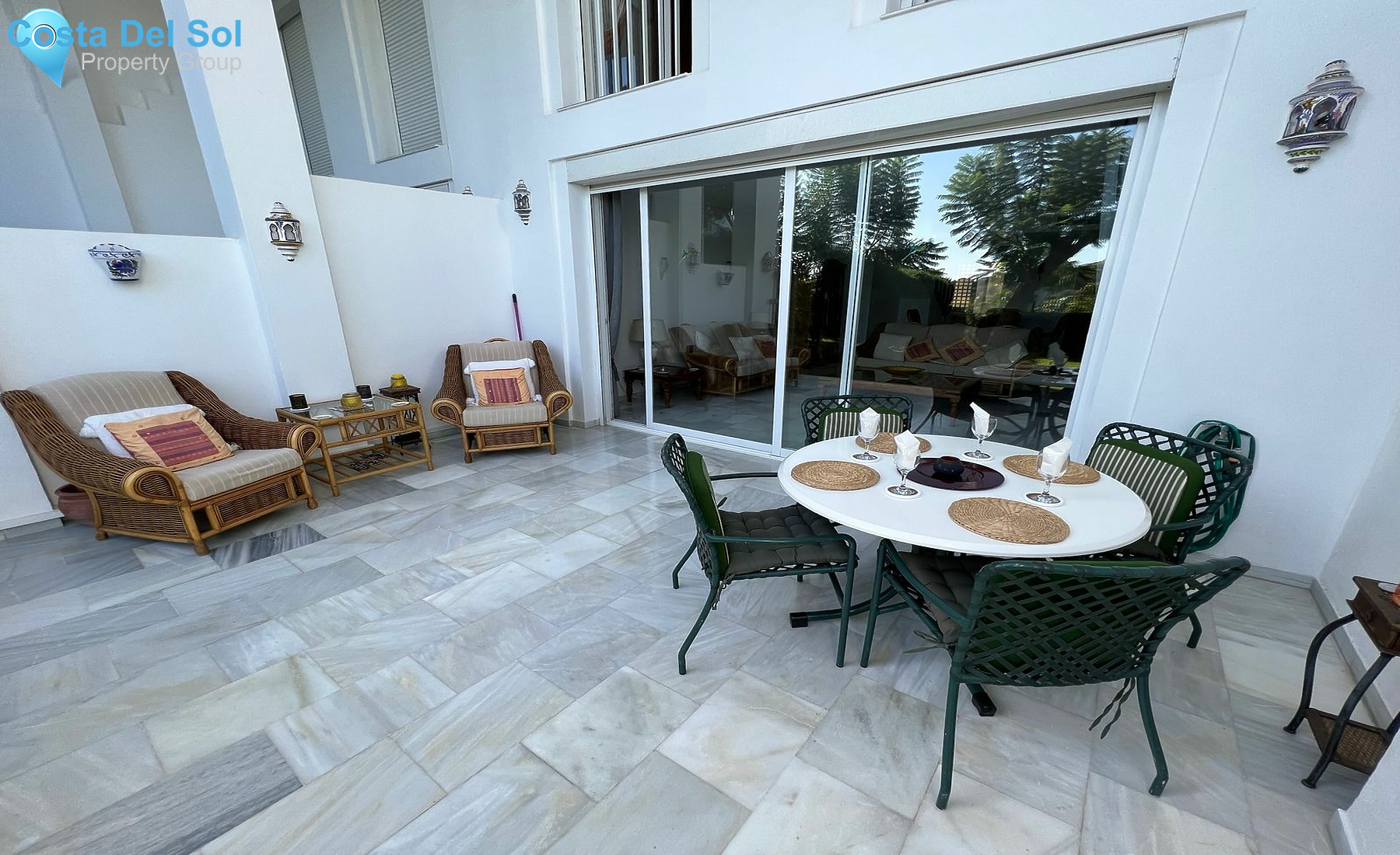 Ground Floor Apartment in Bel Air-1484635