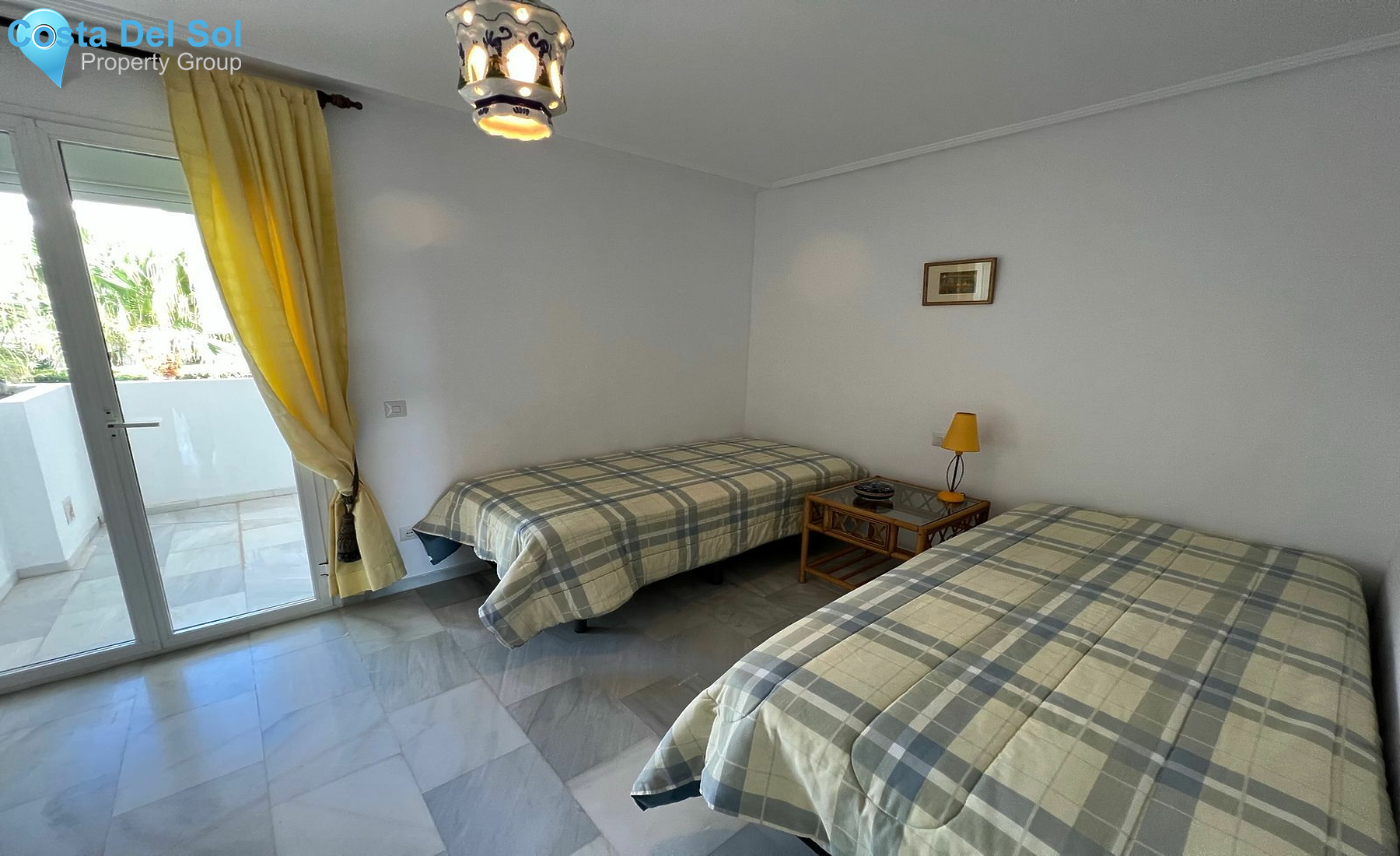 Ground Floor Apartment in Bel Air-1484646