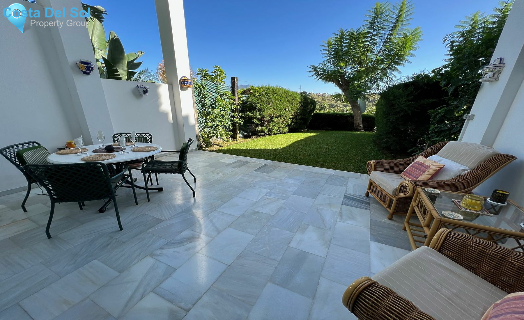 Ground Floor Apartment in Bel Air-1484636