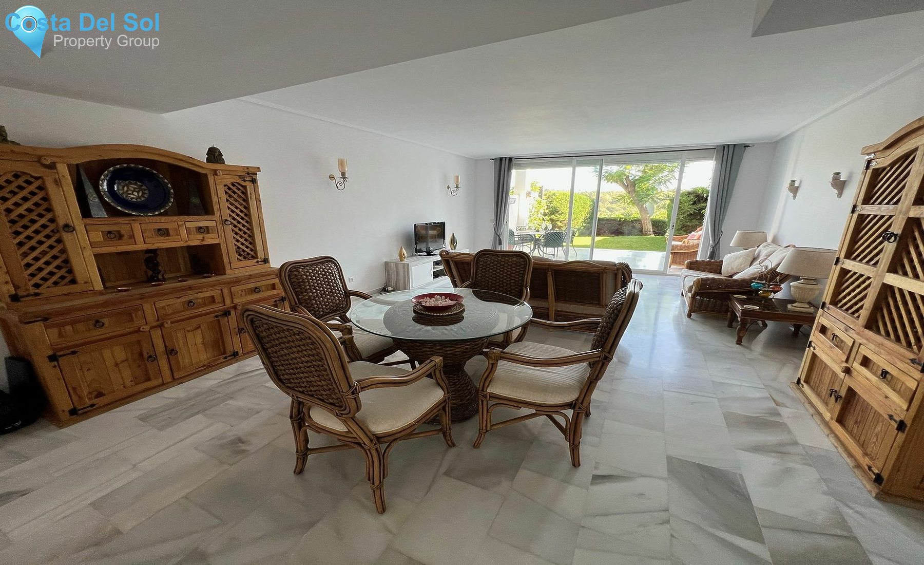 Ground Floor Apartment in Bel Air-1484639