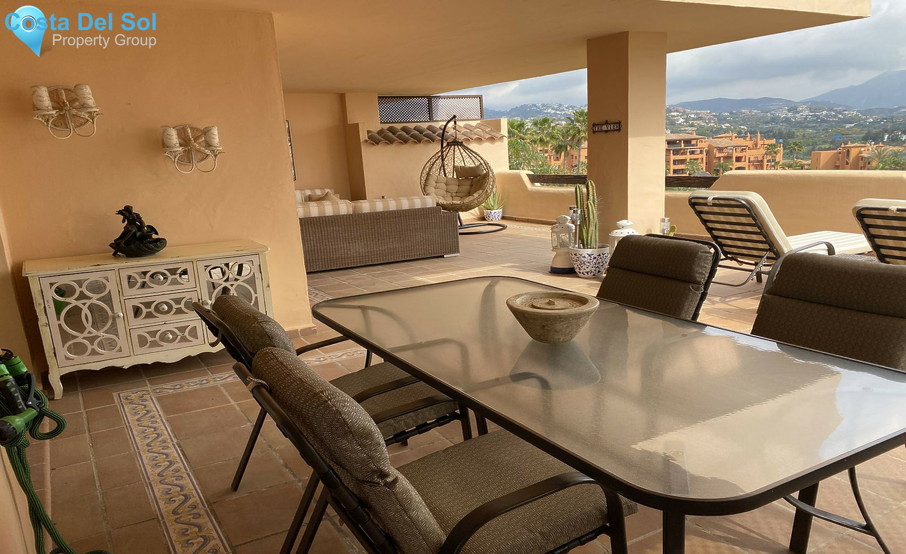 Ground Floor Apartment in Benahavís-1236726
