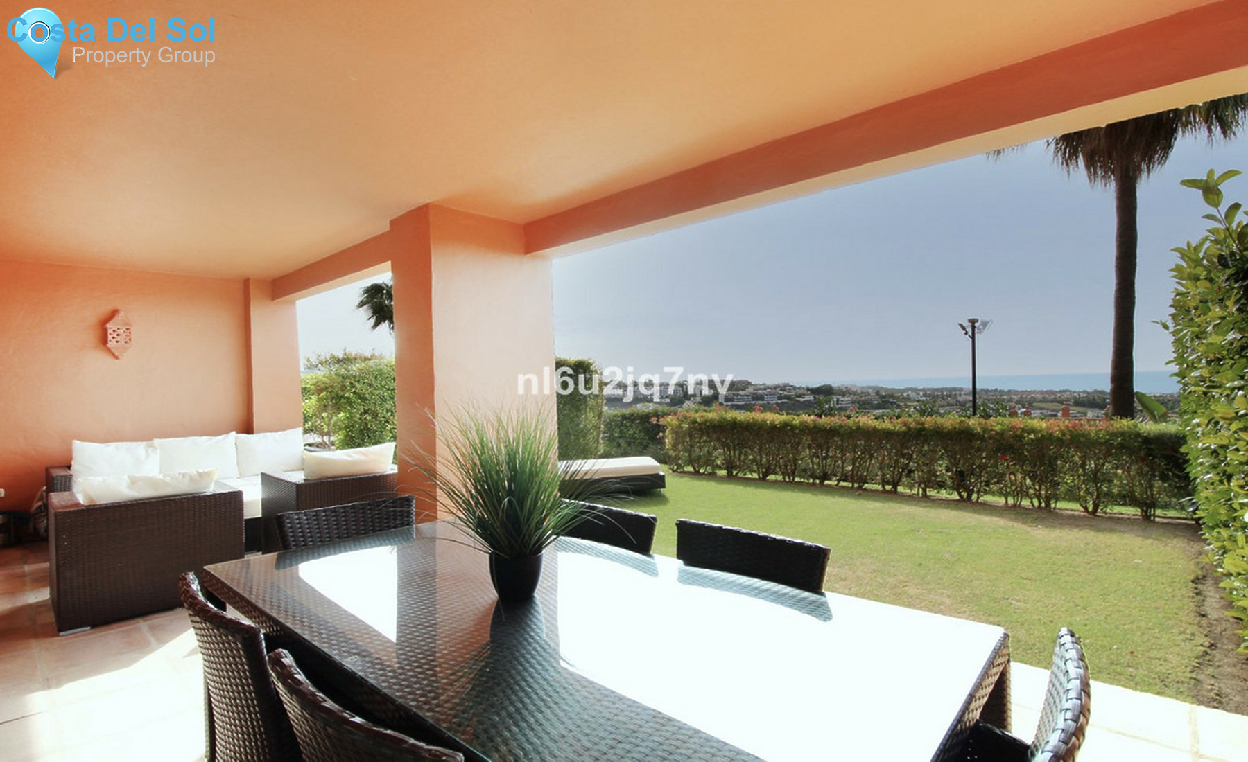 Ground Floor Apartment in Benahavís-1240726