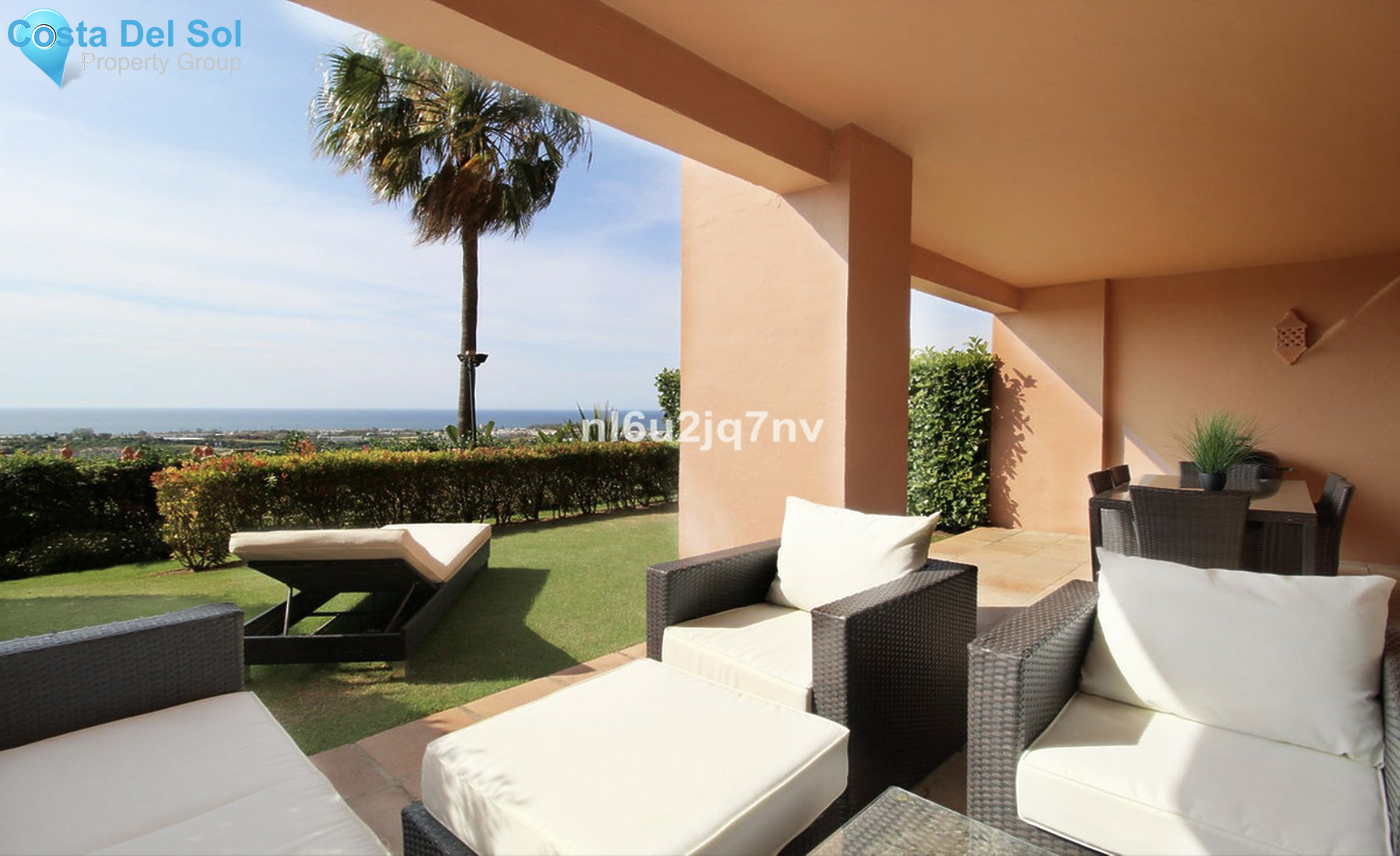 Ground Floor Apartment in Benahavís-1240717