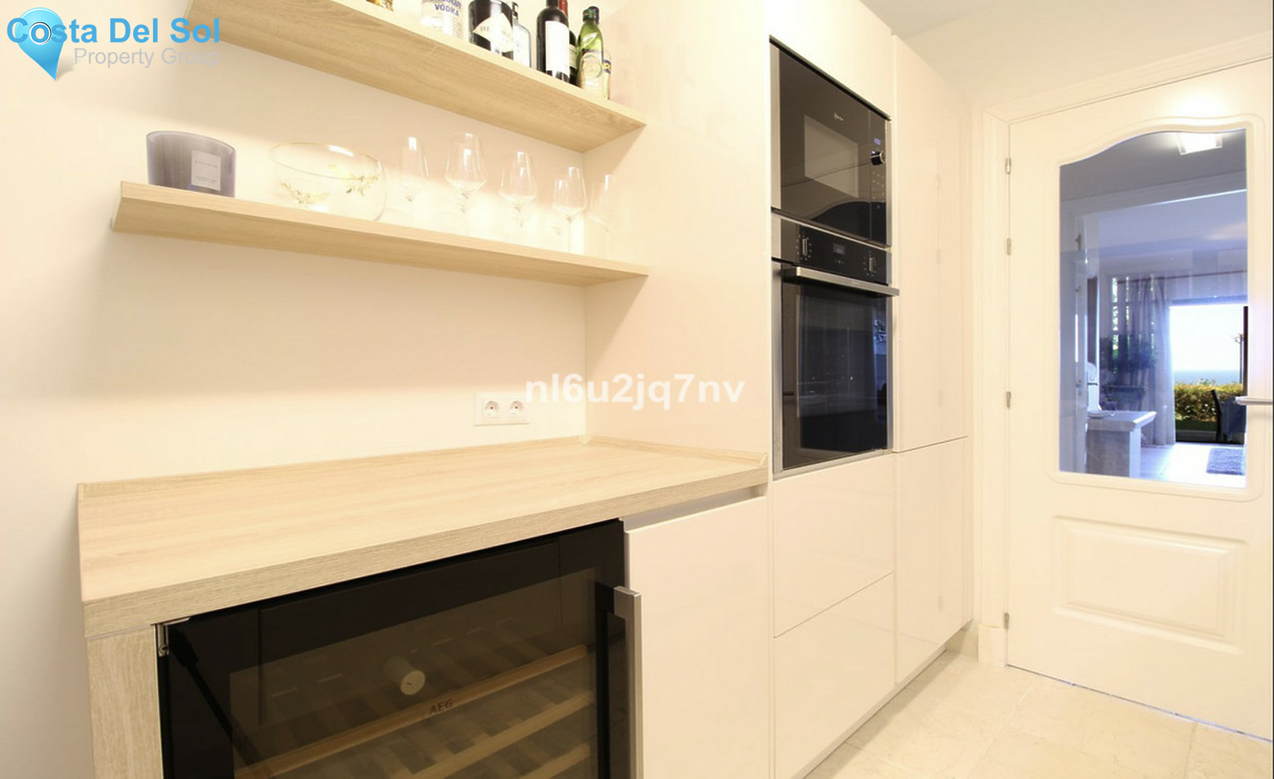 Ground Floor Apartment in Benahavís-1240720