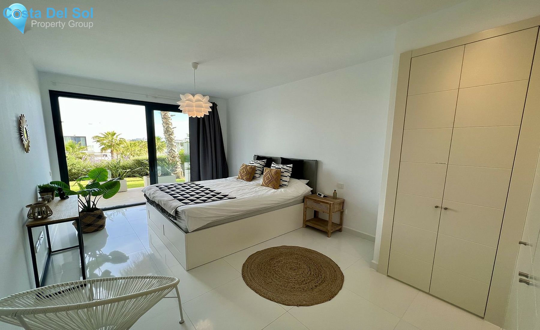 Ground Floor Apartment in Benahavís-1268706