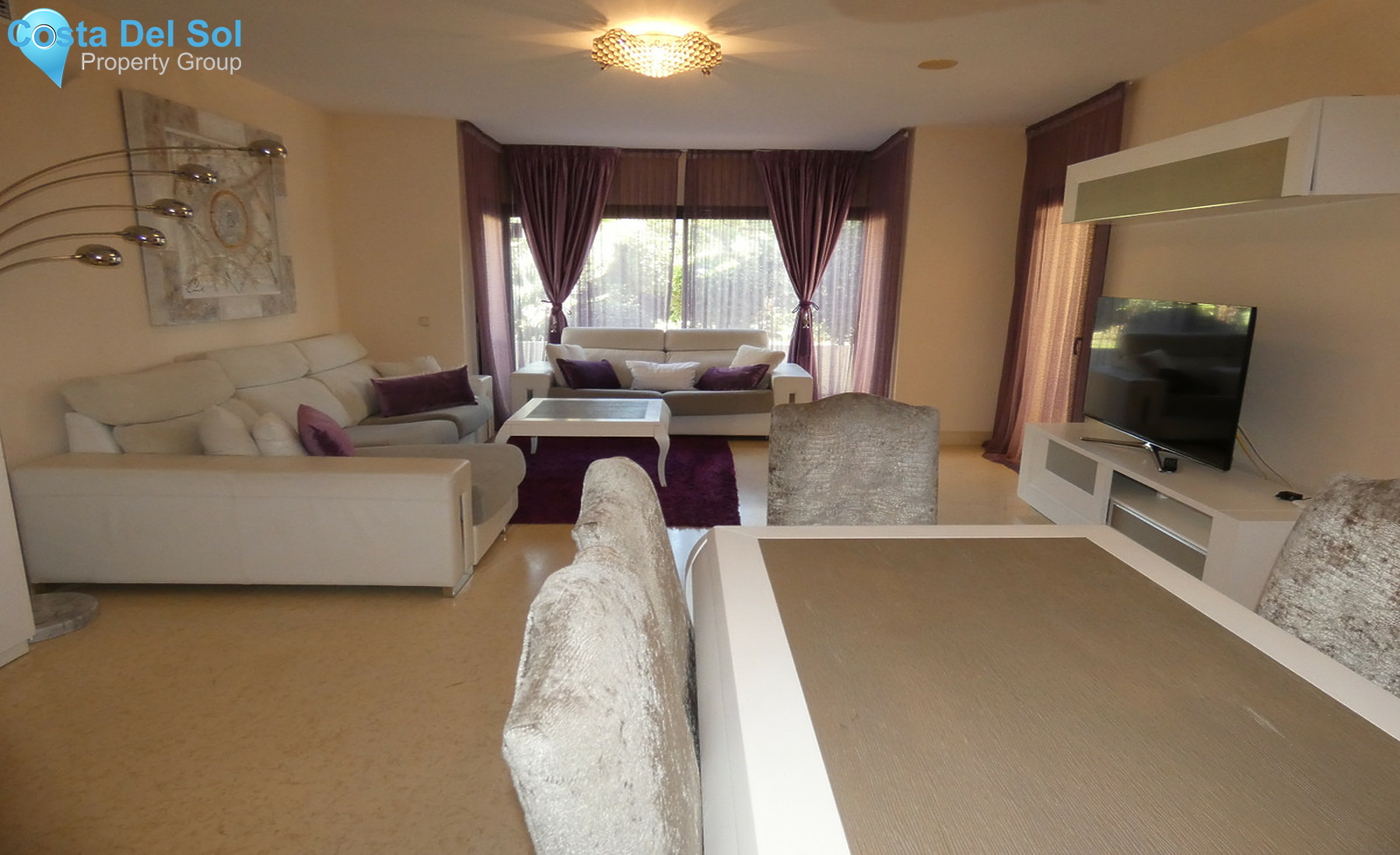 Ground Floor Apartment in Benahavís-1350627