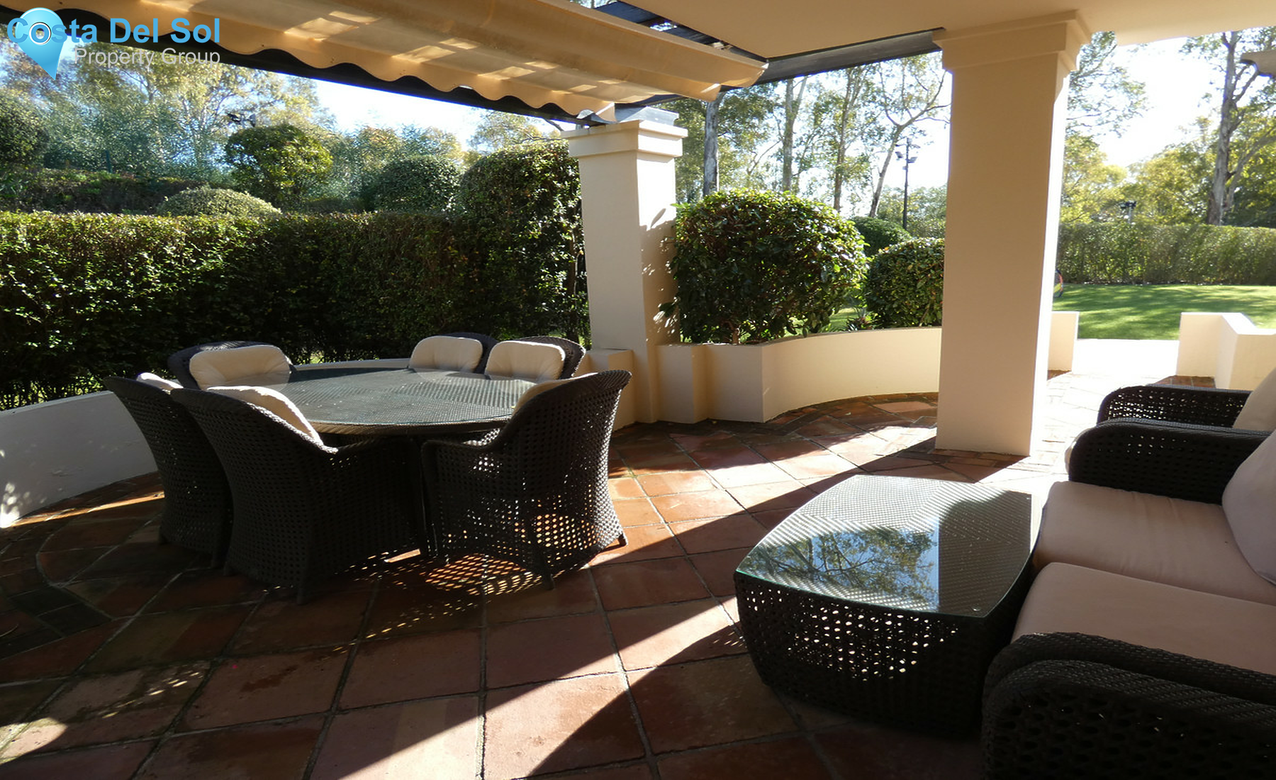 Ground Floor Apartment in Benahavís-1350620