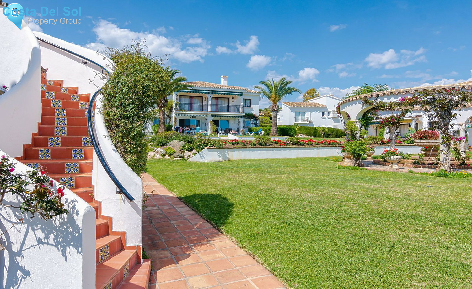 Ground Floor Apartment in Benahavís-1371154