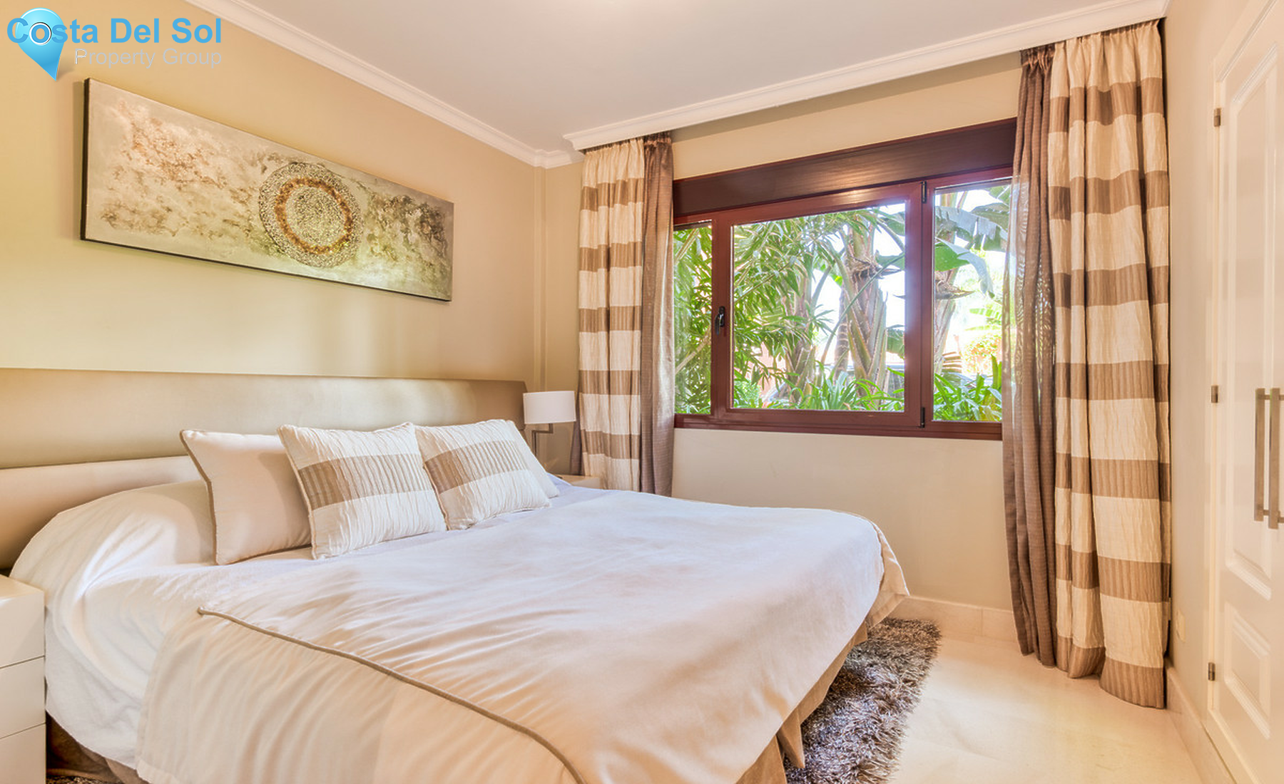 Ground Floor Apartment in Benahavís-1383680