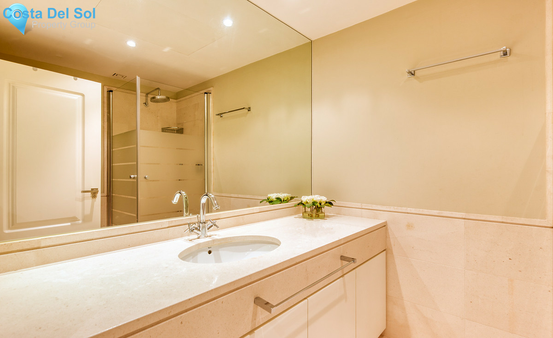 Ground Floor Apartment in Benahavís-1383681