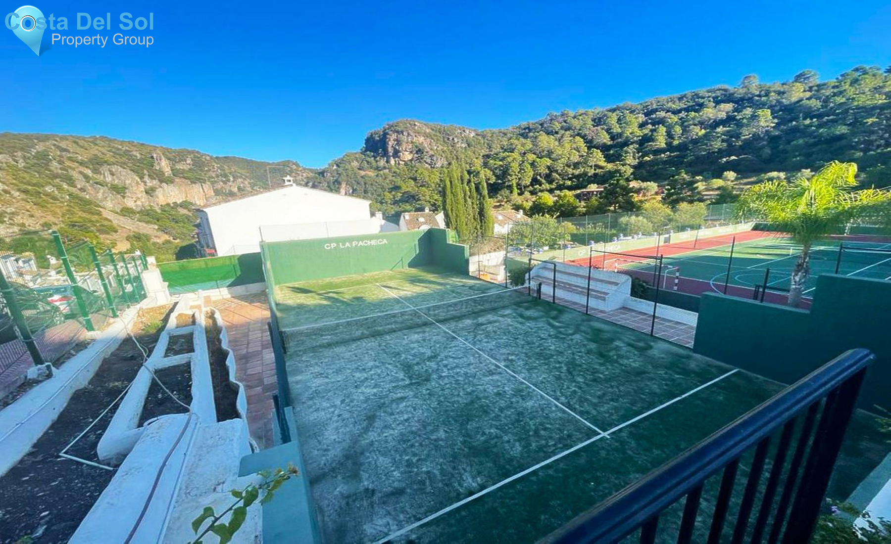 Ground Floor Apartment in Benahavís-1433663
