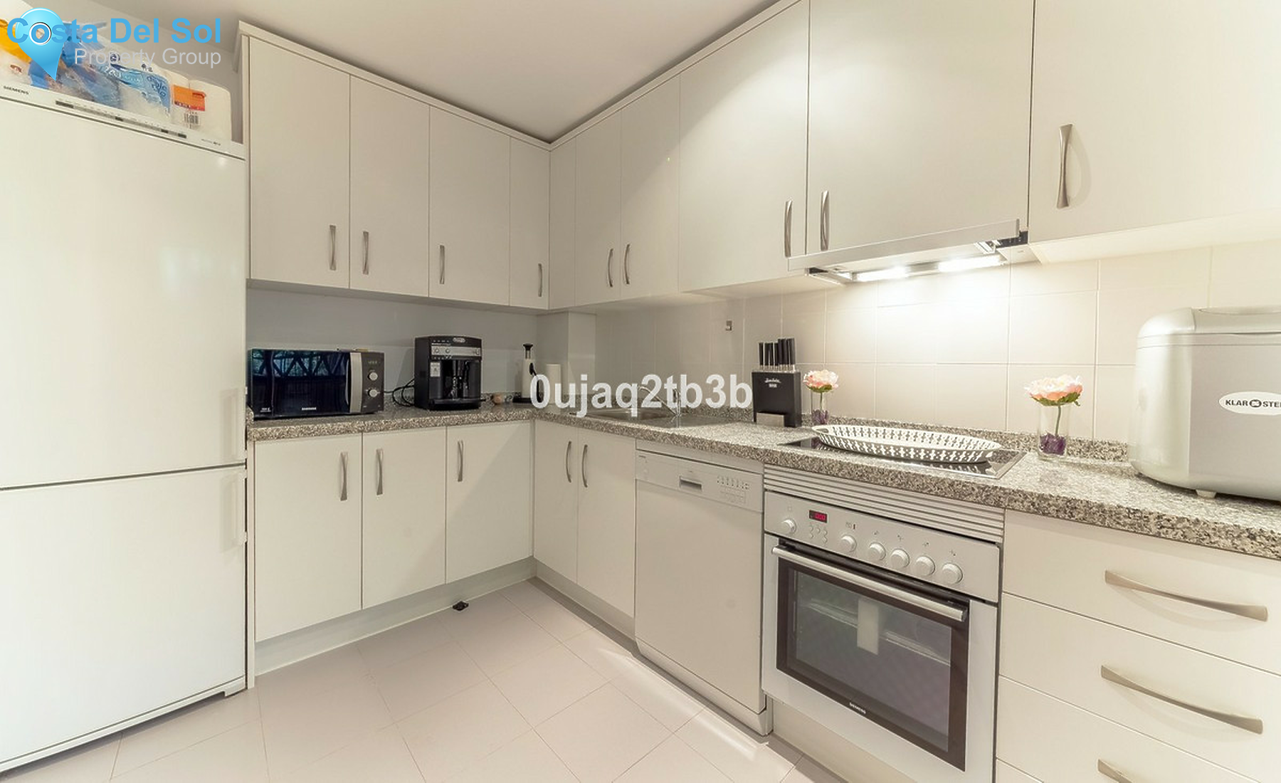 Ground Floor Apartment in Benahavís-1463322