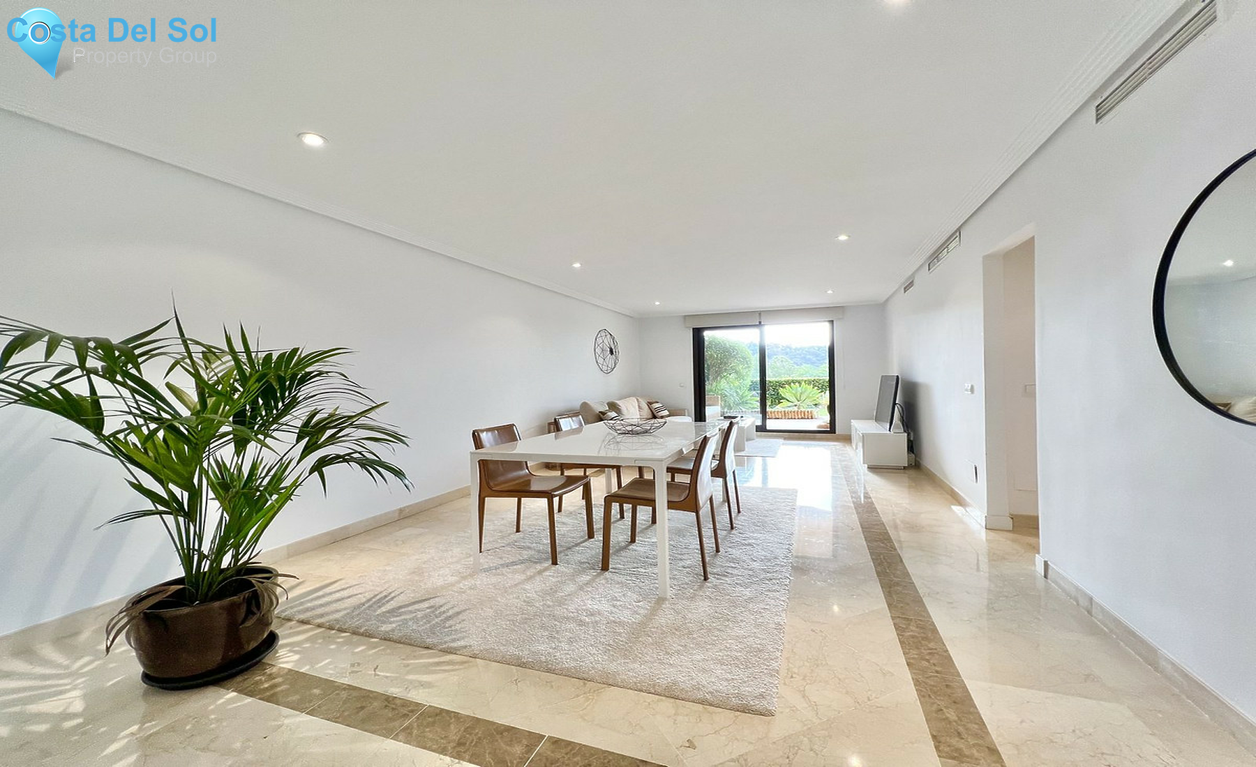 Ground Floor Apartment in Benahavís-1499479
