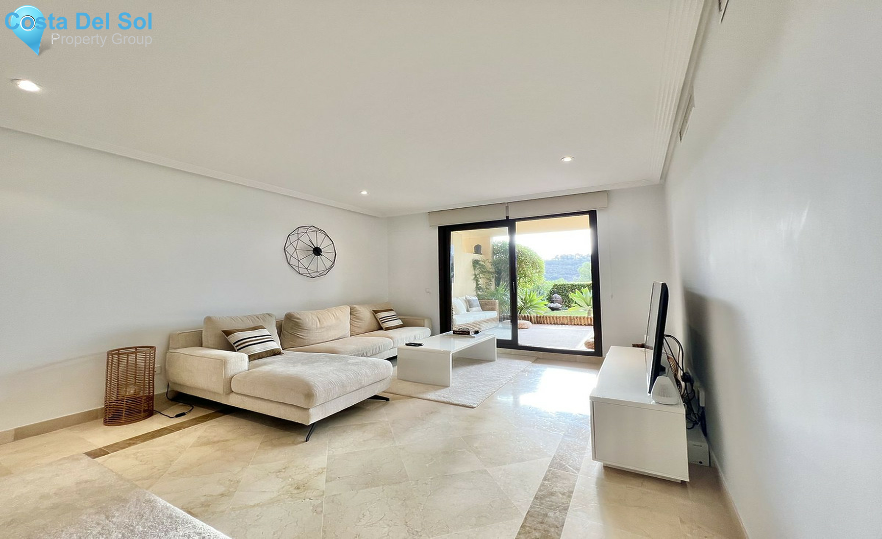 Ground Floor Apartment in Benahavís-1499481