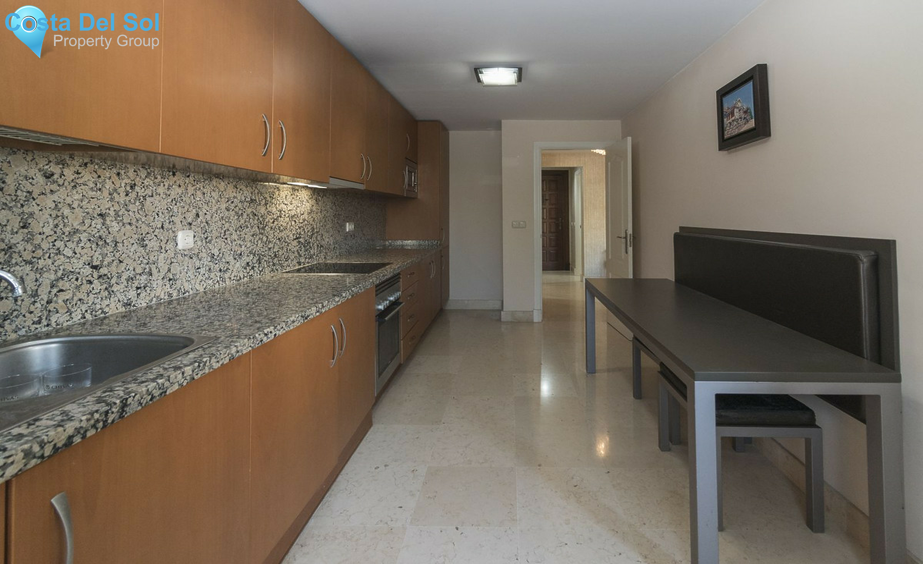 Ground Floor Apartment in Benahavís-1510631