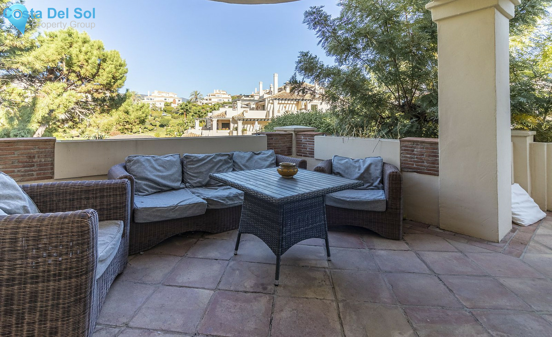 Ground Floor Apartment in Benahavís-1510623