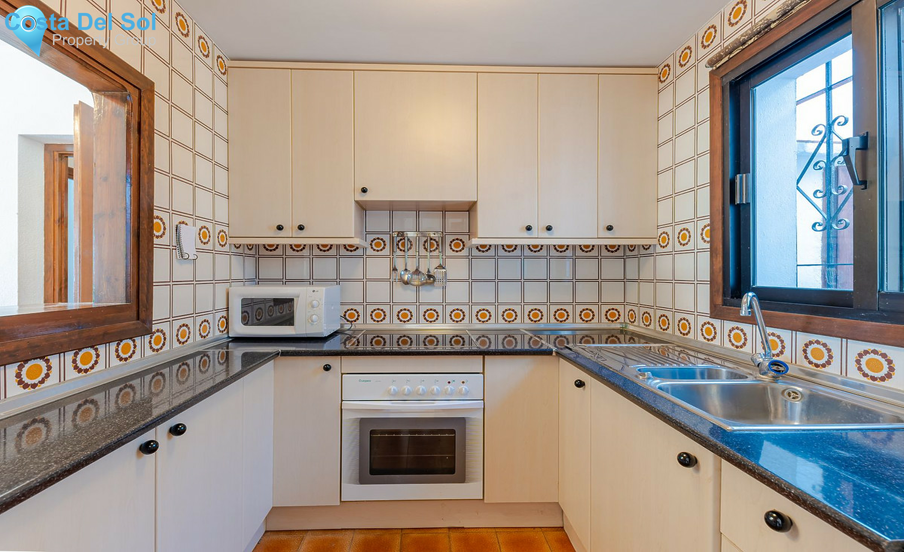 Ground Floor Apartment in Benahavís-1529121