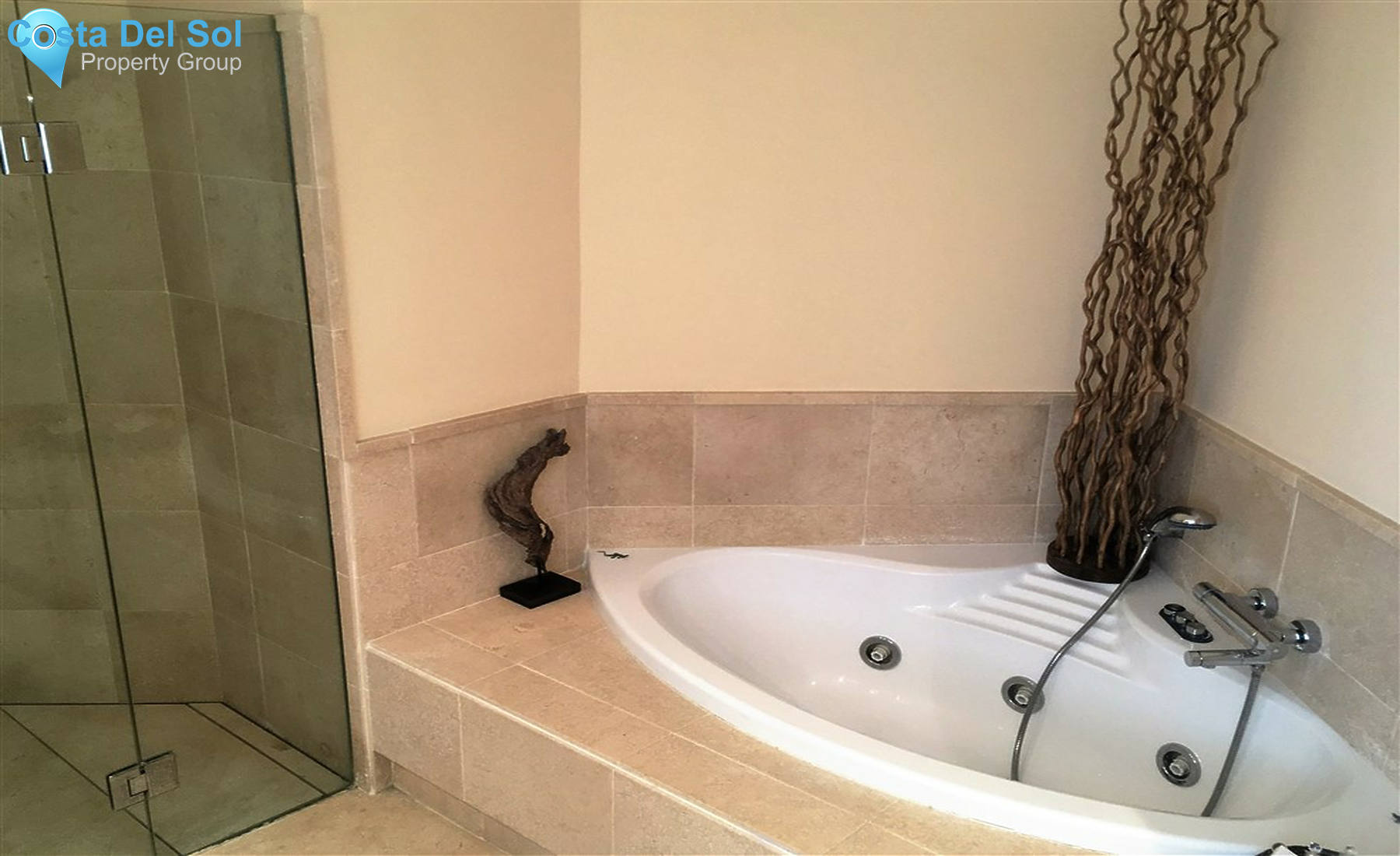Ground Floor Apartment in Benahavís-1538480
