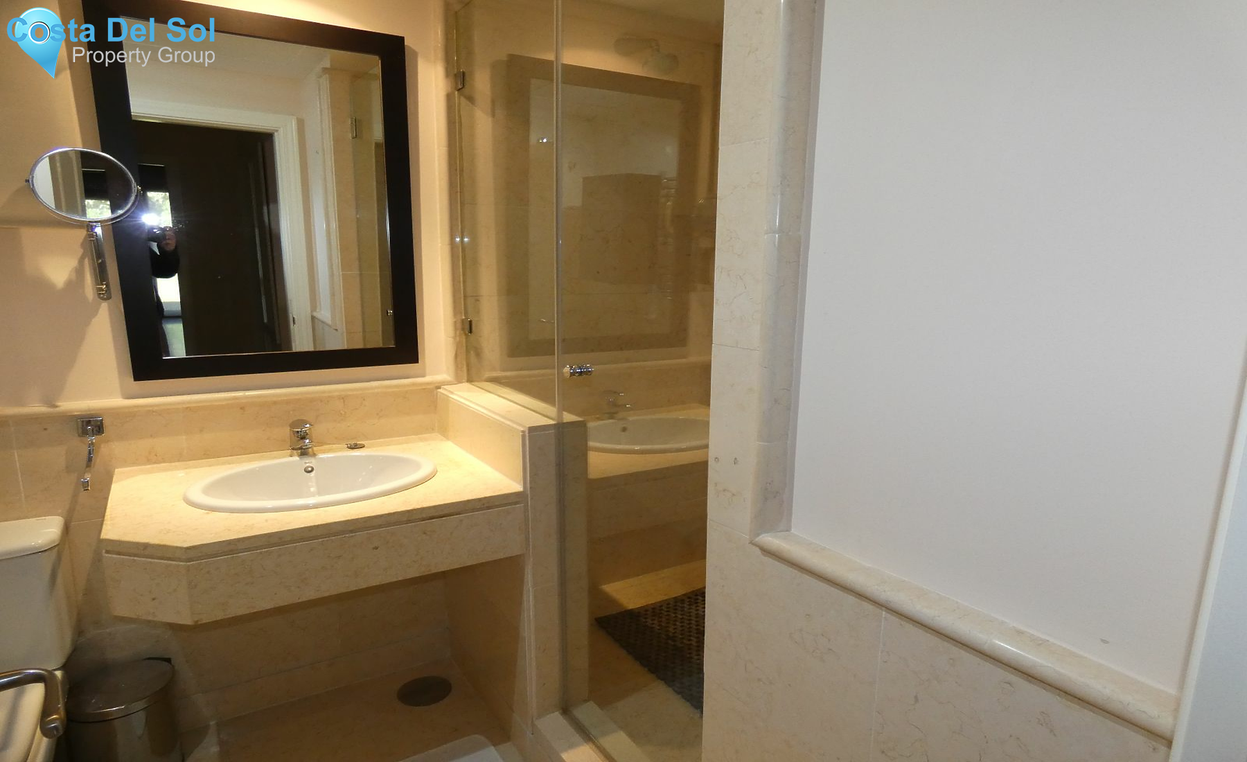 Ground Floor Apartment in Benahavís-1157356
