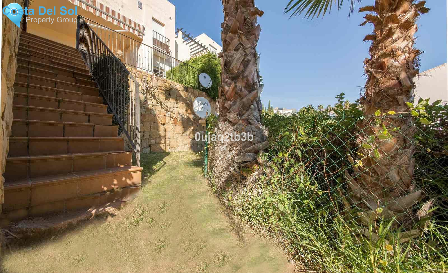 Ground Floor Apartment in Benahavís-1160364