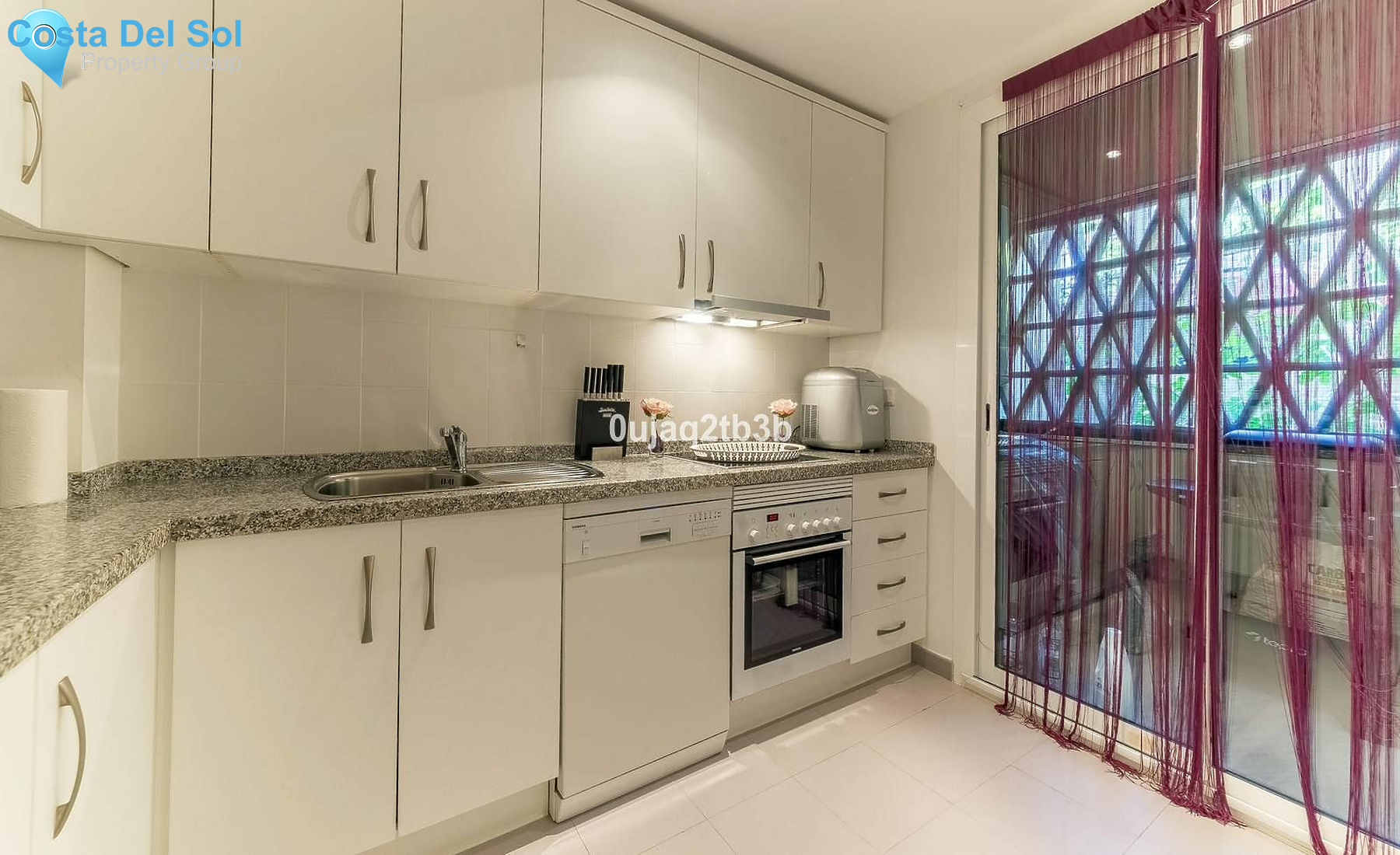 Ground Floor Apartment in Benahavís-1160351