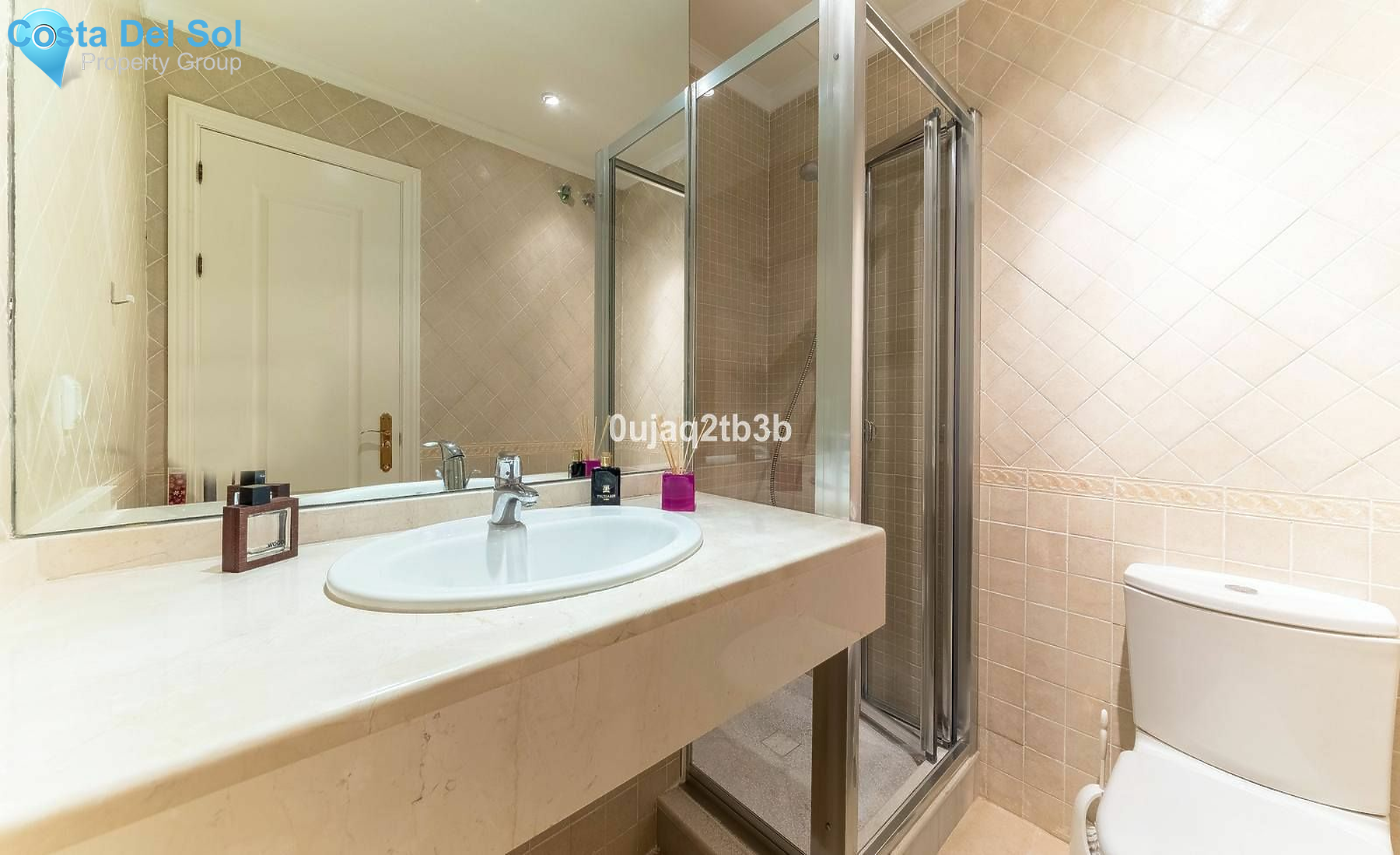 Ground Floor Apartment in Benahavís-1160354